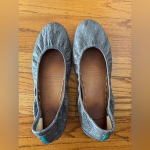 Tieks Slate Grey Croc
Size 9 Leather Ballet Flats